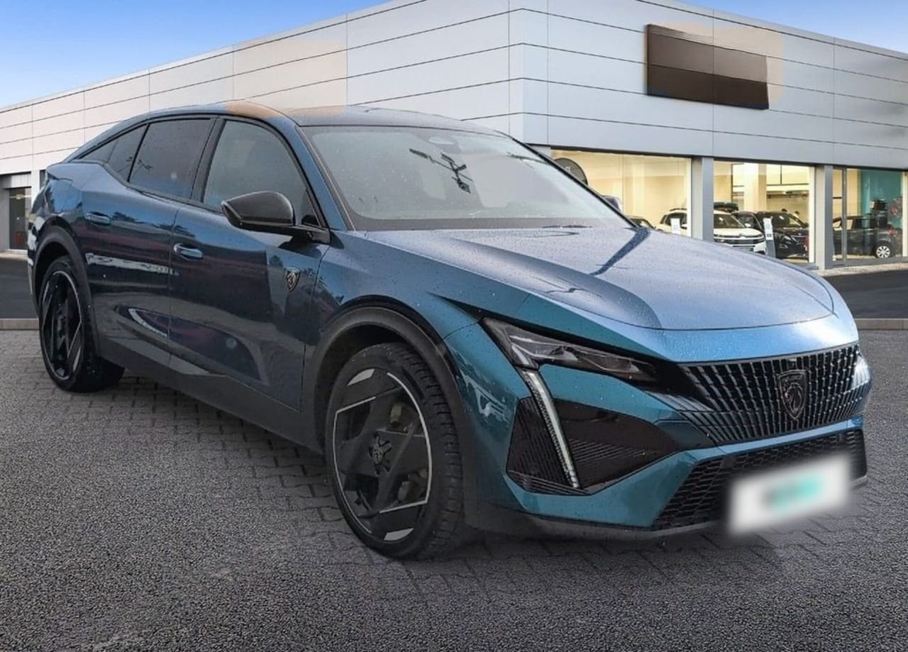 Peugeot 408 1.6 Plug-In Hybrid 225 GT EAT8 2023 - używany samochód w leasingu