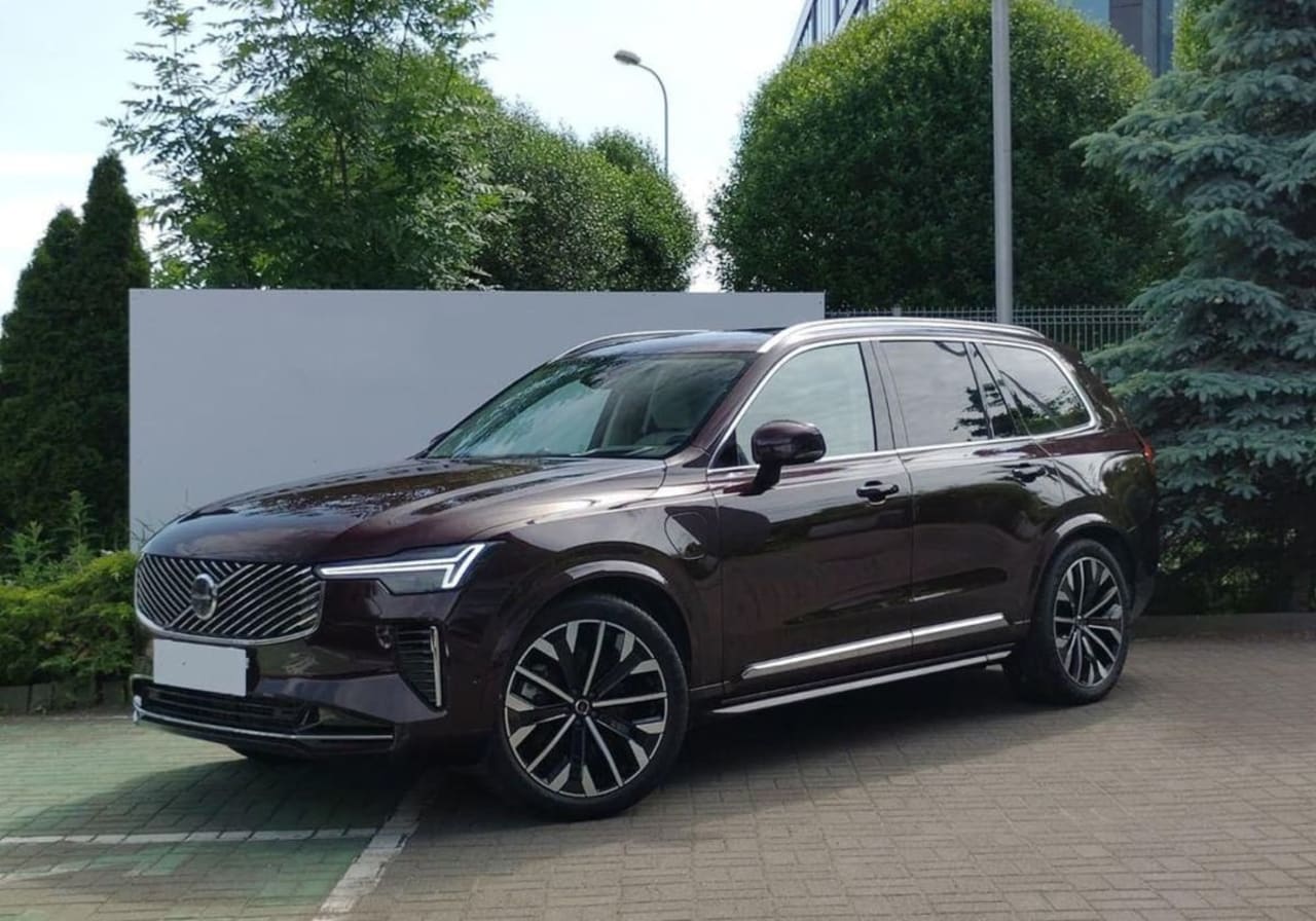 Volvo XC 90 T8 AWD Plug-In Hybrid Ultra Bright 7os aut