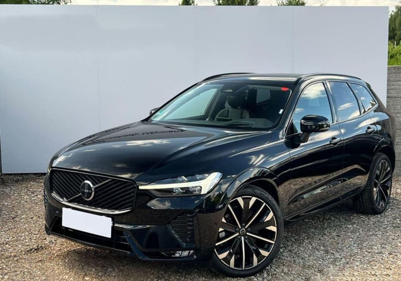 Volvo XC 60 B5 B AWD Ultra Dark aut