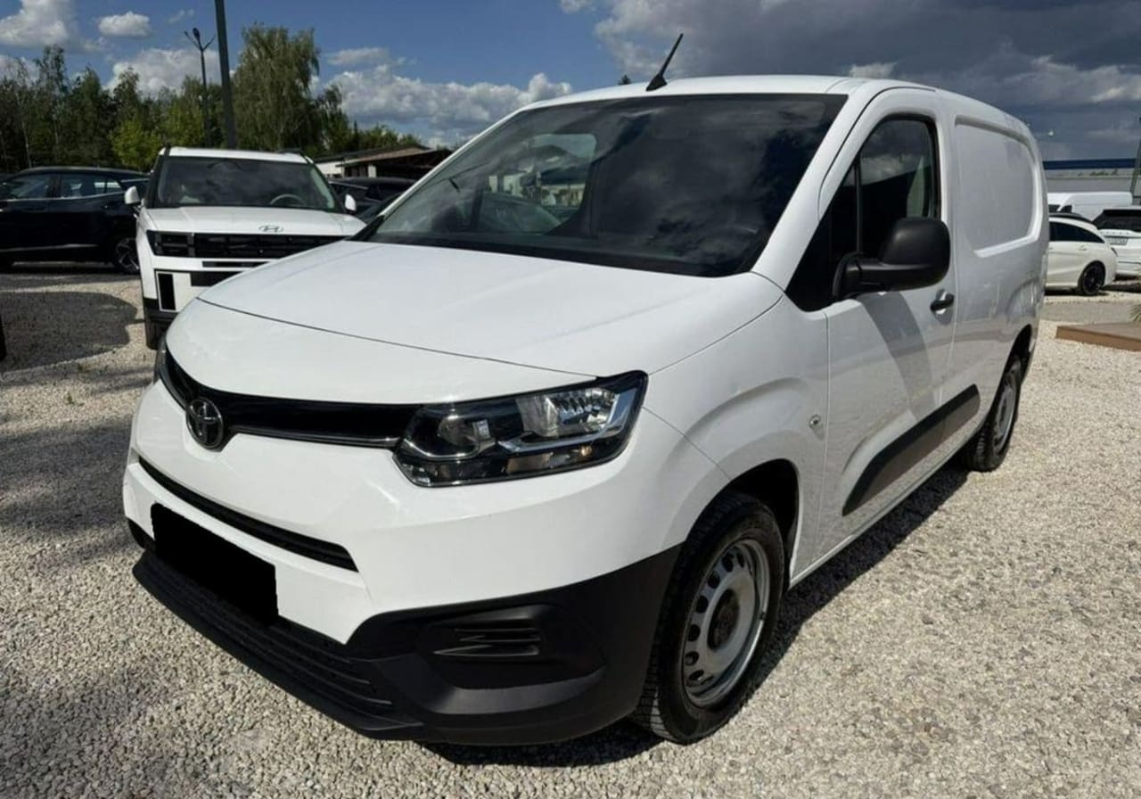 Toyota Proace City 1.5 D-4D Long 2,4t Active 2021 - używany samochód w leasingu