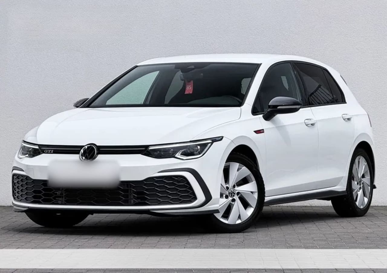 Volkswagen Golf VIII 2.0 TSI GTI DSG 2024 - używany samochód w leasingu
