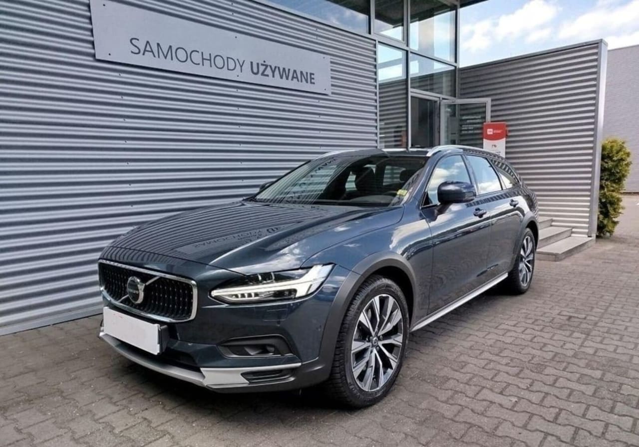 Volvo V90 CC B6 B AWD Ultimate aut 2023 - używany samochód w leasingu