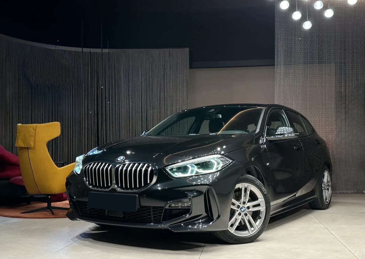 BMW Seria 1 118i M Sport aut 2021 - używany samochód w leasingu