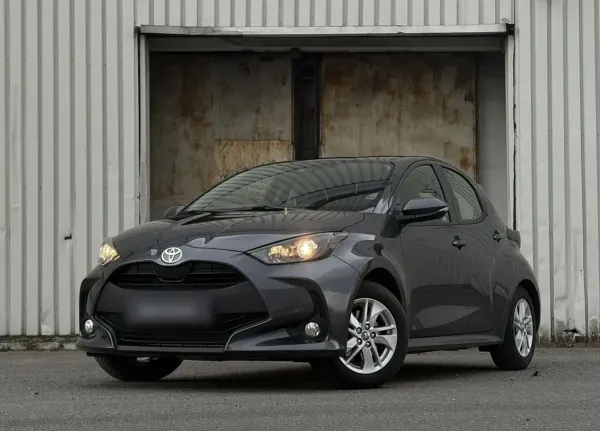 Toyota  Yaris Hybrid 1.5 Comfort