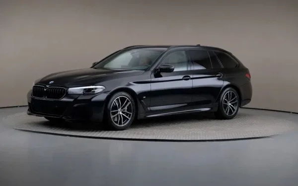 BMW Seria 5 540i xDrive mHEV aut