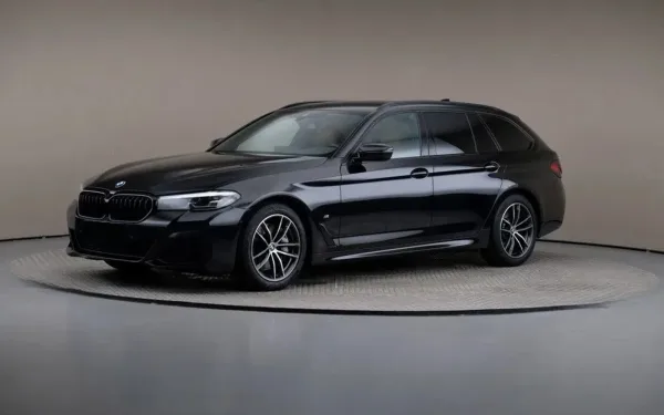 BMW Seria 5 540i xDrive mHEV aut