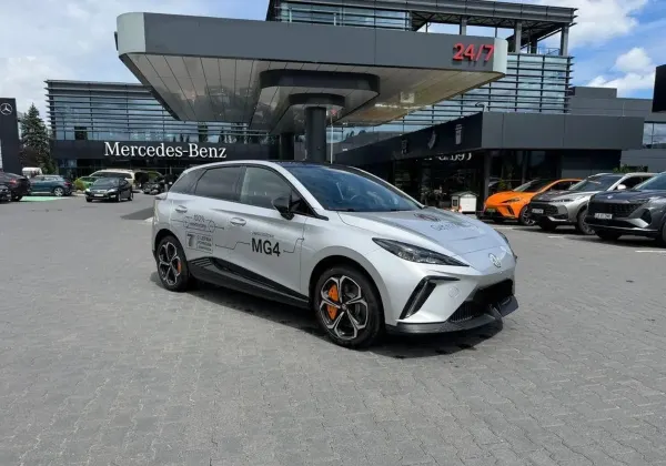 MG MG4 64kWh XPower 4x4