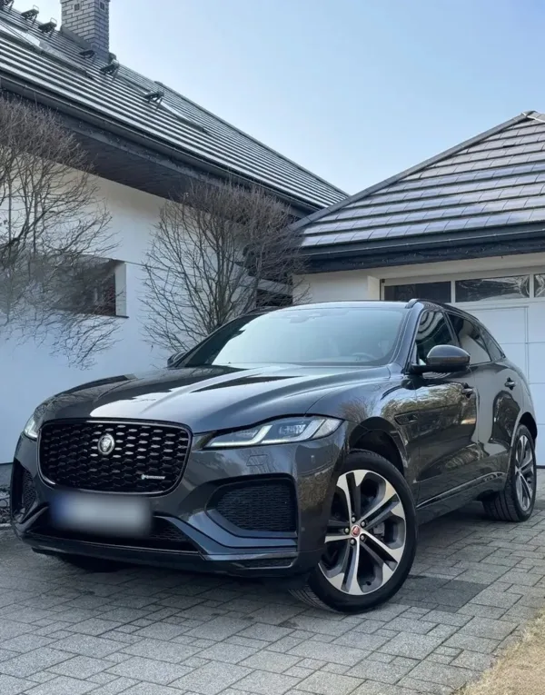 Jaguar F-Pace 2.0 P400e PHEV AWD R-Dynamic HSE 2022 - używany samochód w leasingu