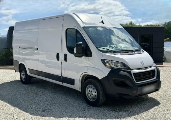 Peugeot Boxer 335 BlueHDi L3H2 Pro