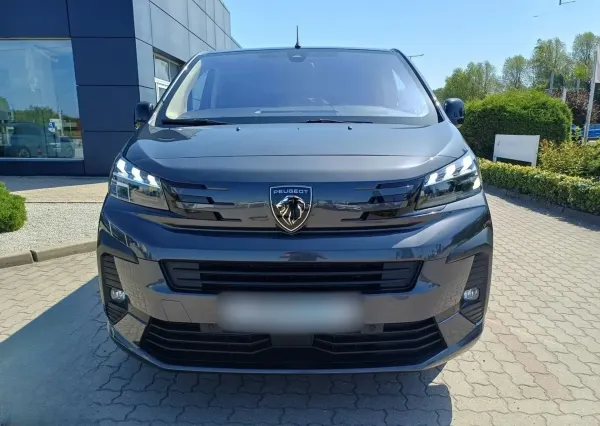 Peugeot Traveller 2.0 BlueHDi Long Business EAT8 2024 - używany samochód w leasingu