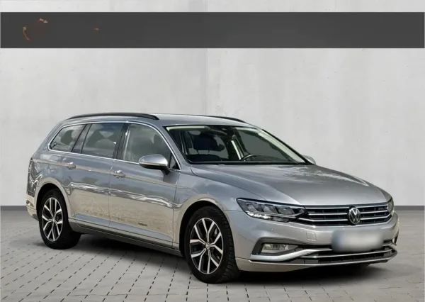 Volkswagen Passat 2.0 TDI EVO Business DSG 2023 - używany samochód w leasingu