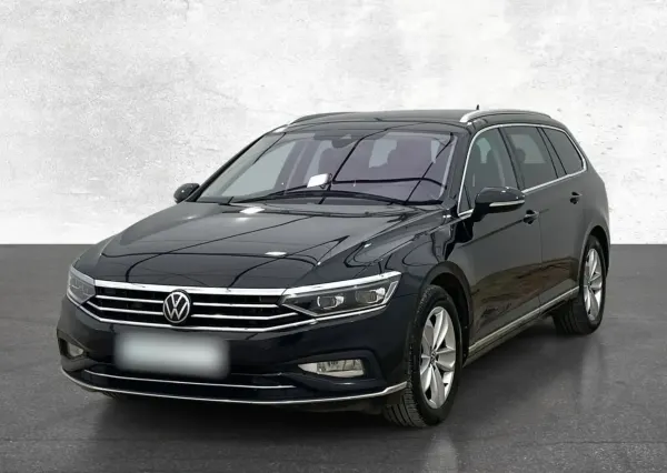 Volkswagen Passat 2.0 TSI Elegance DSG 2023 - вживаний автомобіль в лізингу