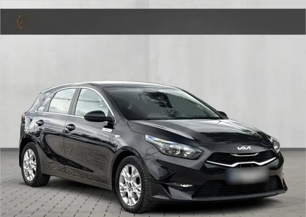 Kia Ceed 1.5 T-GDI M 2022 - used car for lease