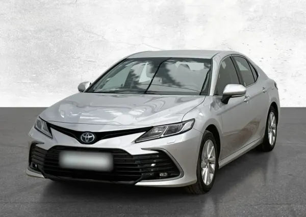 Toyota Camry 2.5 Hybrid Comfort CVT 2023 - gebrauchtes Leasingfahrzeug