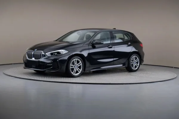 BMW Seria 1 118i M Sport aut 2023 - used car for lease