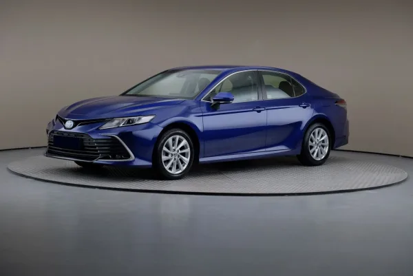 Toyota Camry 2.5 Hybrid Comfort CVT 2023 - gebrauchtes Leasingfahrzeug
