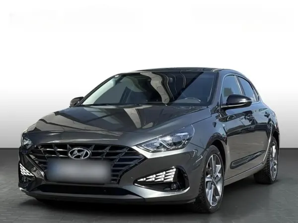 Hyundai i30 Fastback 1.5 T-GDI 48V Smart DCT 2023 - używany samochód w leasingu