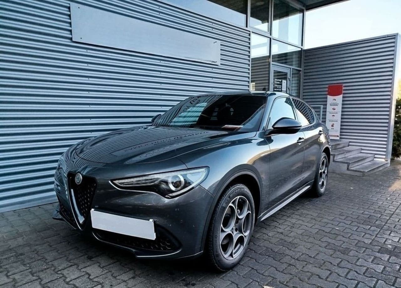 Alfa Romeo Stelvio 2.0 Turbo Sprint Q4 aut 2022 - używany samochód w leasingu