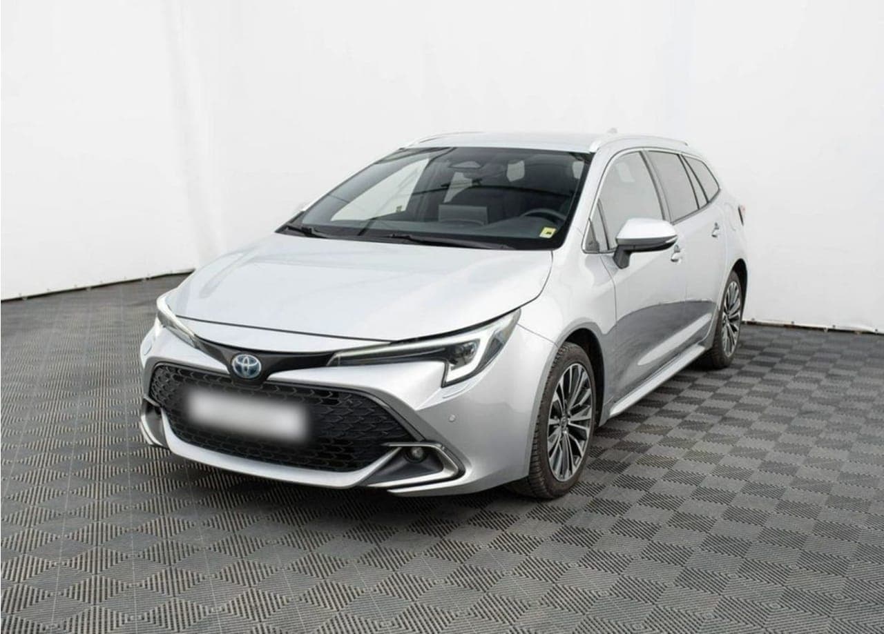 Toyota Corolla 2.0 Hybrid Style 2023 - używany samochód w leasingu