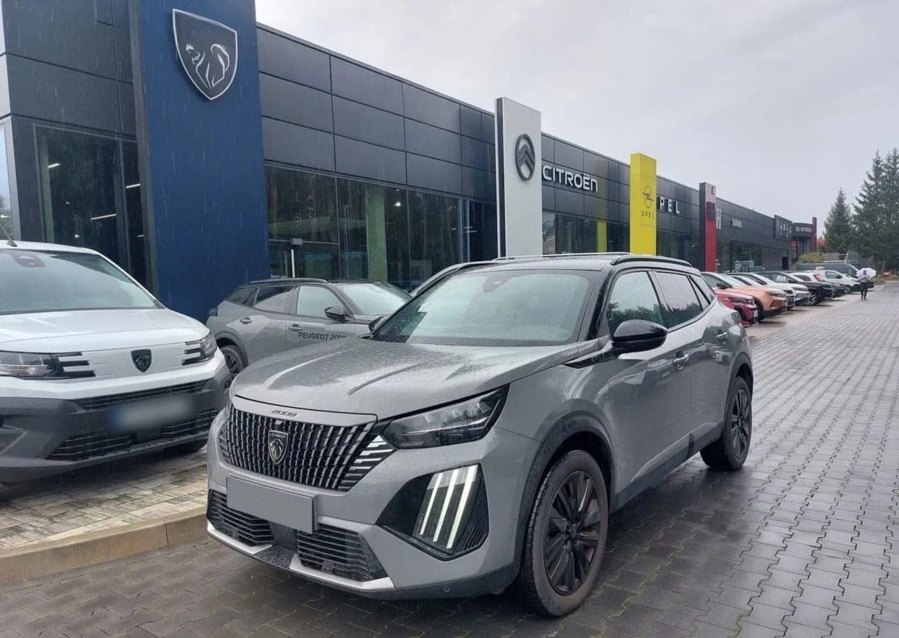 Peugeot 2008 PureTech 130 GT S&S EAT8 2024 - gebrauchtes Leasingfahrzeug
