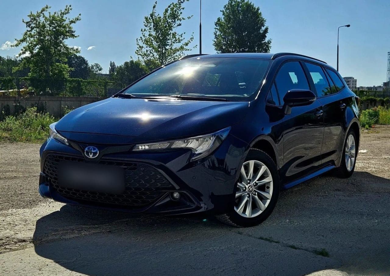 Toyota Corolla 1.8 Hybrid Comfort 2023 - gebrauchtes Leasingfahrzeug
