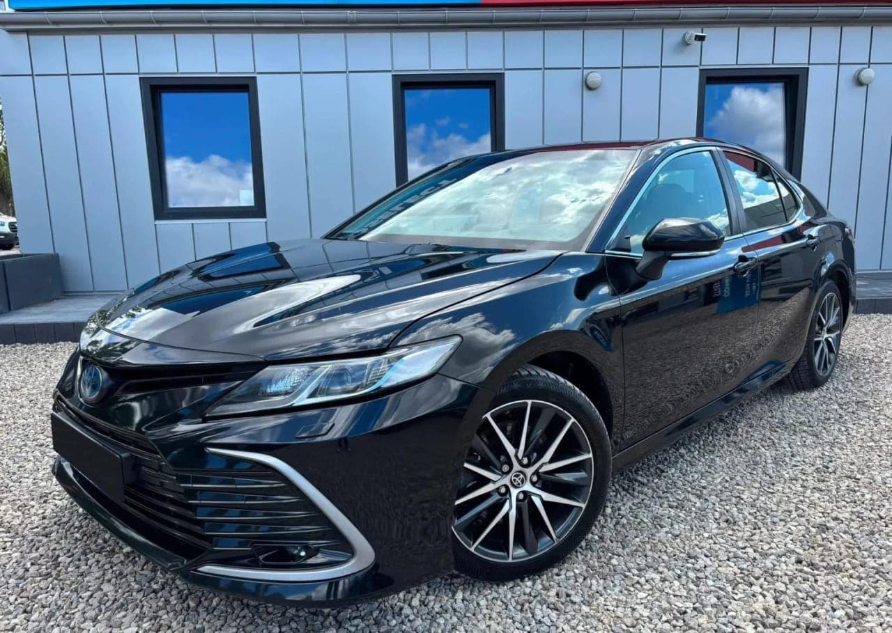 Toyota Camry 2.5 Hybrid Prestige CVT 2022 - вживаний автомобіль в лізингу
