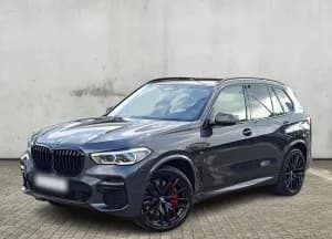 BMW  X5 M50i