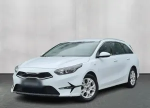 Kia  Ceed 1.5 T-GDI M