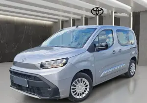 Toyota  Proace City Verso 1.5 D-4D Business