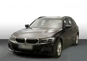 BMW Seria 3 320i sport-aut