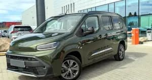 Toyota  Proace City Verso Long 1.5 D-4D Family