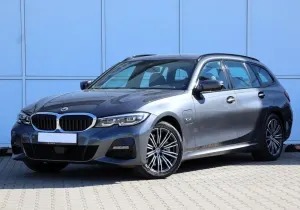 BMW Seria 3 330e M Sport sport-aut