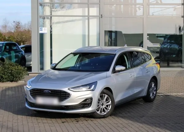 Ford Focus 1.0 EcoBoost mHEV Titanium X 2024 - używany samochód w leasingu