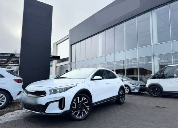 Kia XCeed 1.5 T-GDI M DCT 2023 - używany samochód w leasingu