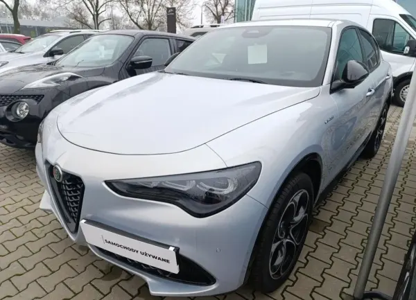 Alfa Romeo Stelvio 2.0 Turbo Veloce Q4 aut 2024 - używany samochód w leasingu