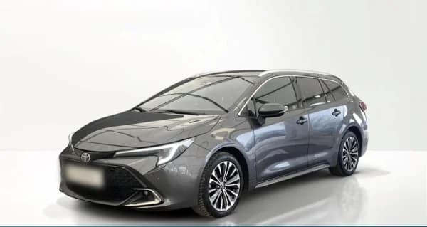 Toyota Corolla 1.8 Hybrid Style 2023 - używany samochód w leasingu