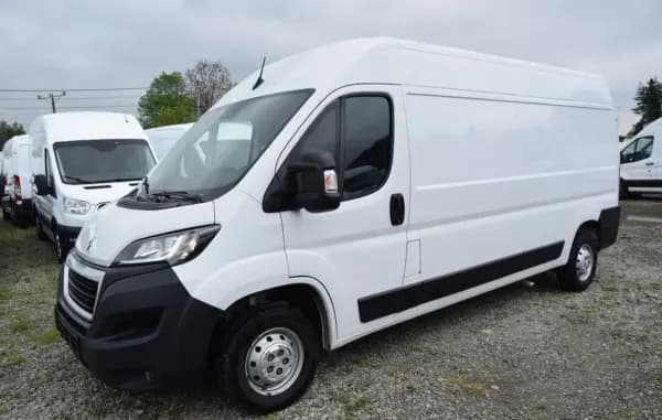 Peugeot Boxer 335 BlueHDi L3H2 Pro 2022 - używany samochód w leasingu