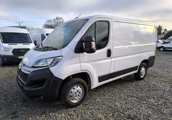 Citroen Jumper 33 BlueHDi L1H1 2022 - używany samochód w leasingu