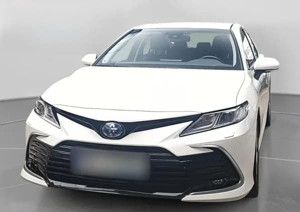 Toyota Camry 2.5 Hybrid Comfort CVT 2023 - używany samochód w leasingu