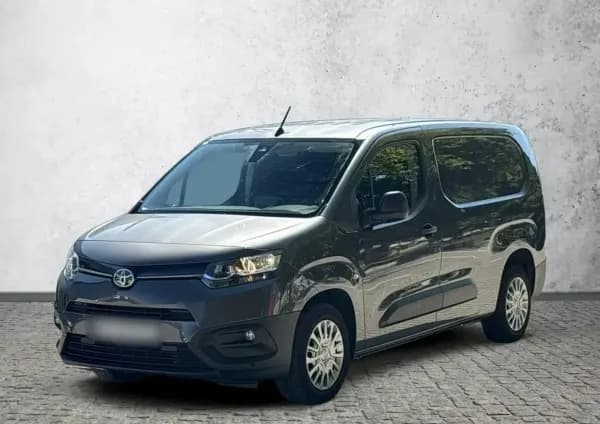 Toyota Proace City 1.5 D-4D Long 2,4t Active 2023 - gebrauchtes Leasingfahrzeug