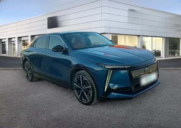 DS N°8 97.2kWh Long Range Étoile 2025 - używany samochód w leasingu