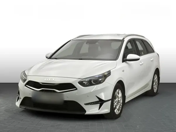 Kia Ceed 1.5 T-GDI M 2023 - używany samochód w leasingu
