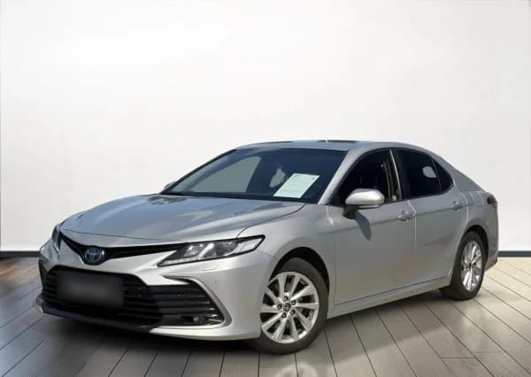 Toyota Camry 2.5 Hybrid Comfort CVT 2023 - używany samochód w leasingu