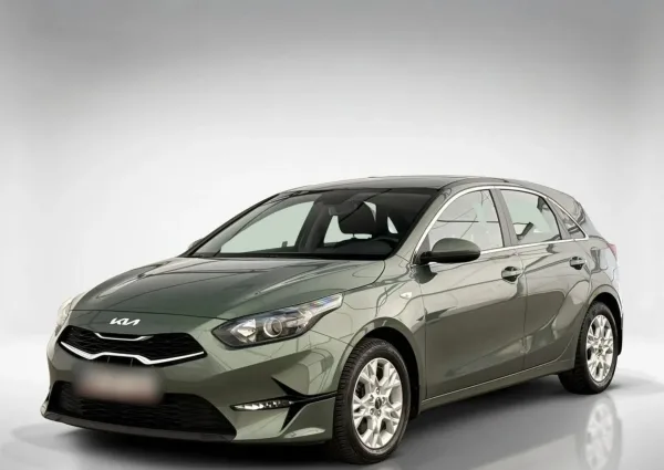 Kia Ceed 1.5 T-GDI M DCT 2023 - used car for lease