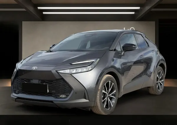 Toyota C-HR 2.0 Hybrid Style 2023 - używany samochód w leasingu