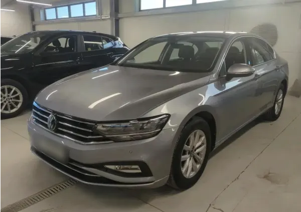 Volkswagen Passat 1.5 TSI EVO Business DSG 2022 - używany samochód w leasingu