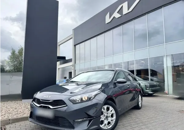 Kia Ceed 1.5 T-GDI L DCT 2022 - używany samochód w leasingu