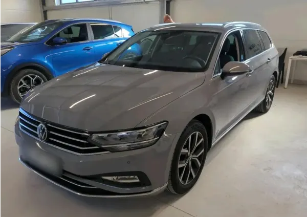 Volkswagen Passat 2.0 TDI EVO Elegance 2023 - używany samochód w leasingu