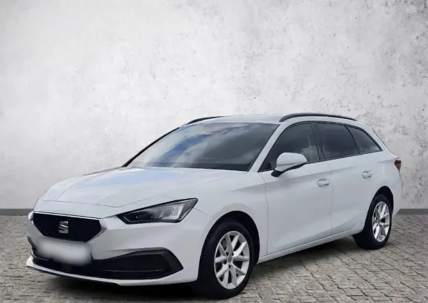 SEAT Leon 1.5 eTSI Style DSG 2024 - używany samochód w leasingu