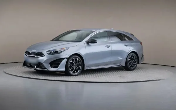 Kia Proceed 1.5 T-GDI GT Line DCT 2023 - używany samochód w leasingu